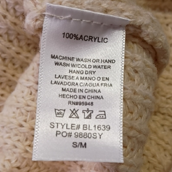 Cozy Casual Cream V-Neck Sweater with Lace-Up Front - Picture 6 of 7